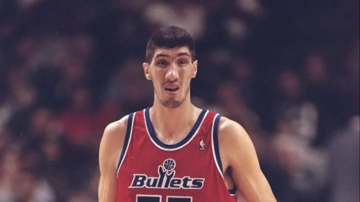 Gheorghe Muresan (Romania):